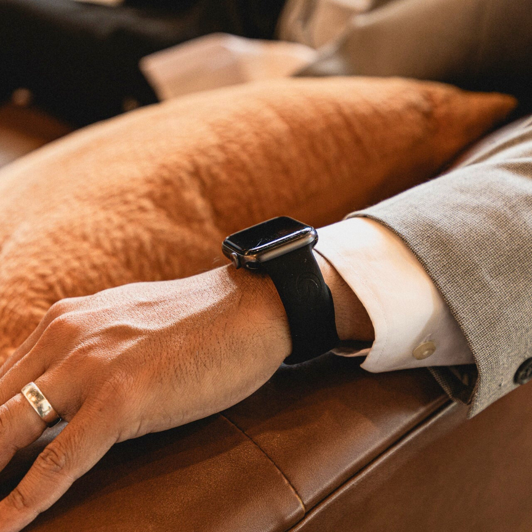 Smart NFC Apple Watch Band on hand 